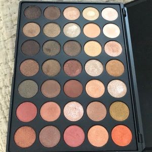 Morphe eyeshadow supernatural glow